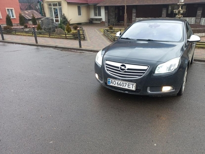 Продам Opel Insignia в г. Тячев, Закарпатская область 2012 года выпуска за 9 600$
