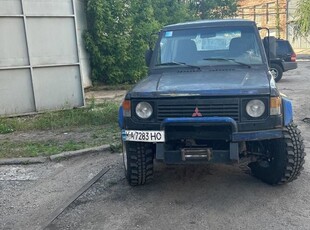 Продам Mitsubishi Pajero в Харькове 1987 года выпуска за 4 300$