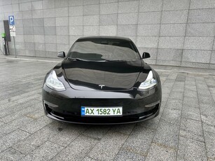 Tesla Model 3 2022 430 км