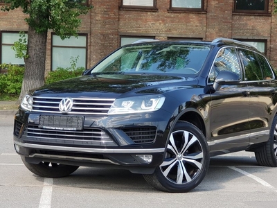 Продам Volkswagen Touareg Executive Edition в Киеве 2017 года выпуска за 41 900$
