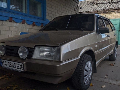 Продам ВАЗ 2109 в Николаеве 1989 года выпуска за 1 900$
