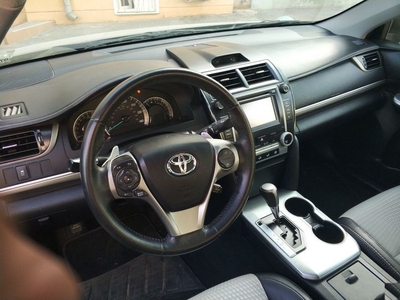 Продам Toyota Camry 2.5 AT (181 л.с.), 2012