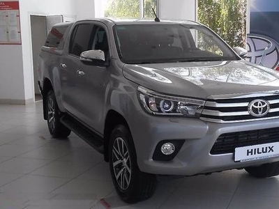 Продам Toyota Hilux, 2015
