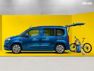 Купить Opel Combo Life 1.5 BlueHDi МТ (102 л.с.) 2022 в Киеве