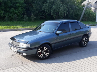 Продам Opel Vectra A в г. Павлоград, Днепропетровская область 1990 года выпуска за 3 700$
