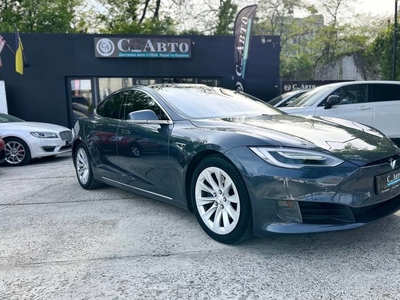 Продам Tesla Model S 75D в Черновцах 2016 года выпуска за 20 900$