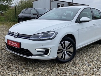 Продам Volkswagen e-Golf 35.8 kWh 100 кВт/136 к.с. в Львове 2020 года выпуска за 15 600$