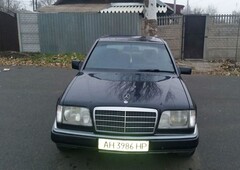 Продам Mercedes-Benz E-Class в г. Кривой Рог, Днепропетровская область 1995 года выпуска за 3 400$