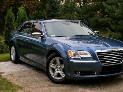 Продам Chrysler 300 c, 2011