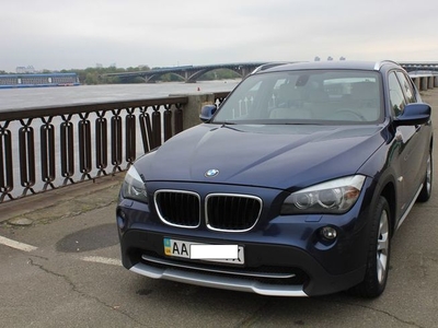 Продам BMW X1, 2010