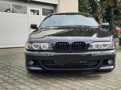 Продам BMW 5серии e39