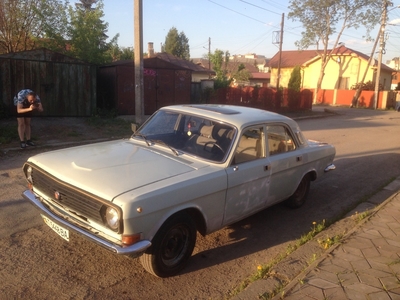 Продам ГАЗ 24 Волга 2.4 MT (100 л.с.), 1988
