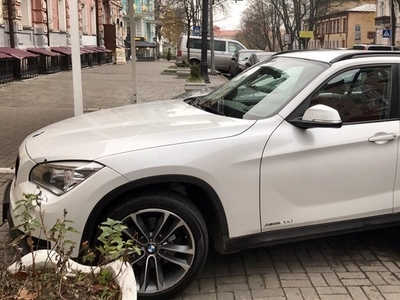 Продам BMW X1 xDrive20d AT (184 л.с.), 2013