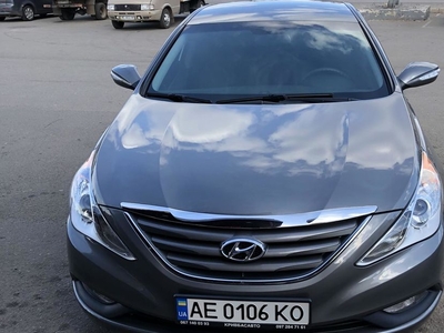 Продам Hyundai Sonata в г. Кривой Рог, Днепропетровская область 2014 года выпуска за 8 600$