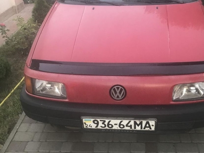 Продам Volkswagen Passat B3 в г. Яготин, Киевская область 1988 года выпуска за 2 500$