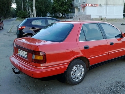 Продам Hyundai Lantra 1.5 MT (86 л.с.), 1993