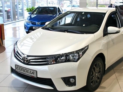 Продам Toyota Corolla 1.6 MT (122 л.с.), 2015