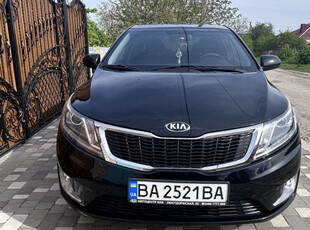 Продам Kia Rio в г. Знаменка, Кировоградская область 2013 года выпуска за 7 400$