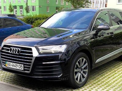 Продам Audi Q7 S-line в Киеве 2016 года выпуска за 64 000$
