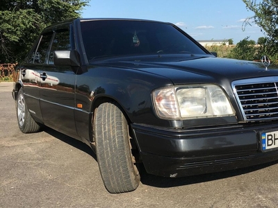 Продам Mercedes-Benz 320 в г. Татарбунары, Одесская область 1992 года выпуска за 5 500$