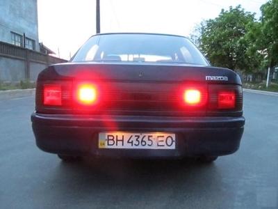 Продам Mazda 323, 1992