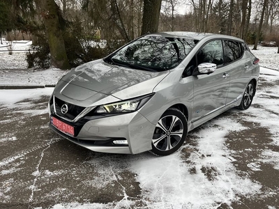 Продам Nissan Leaf TEKNA 40 KW BOSE в Житомире 2018 года выпуска за 16 800$