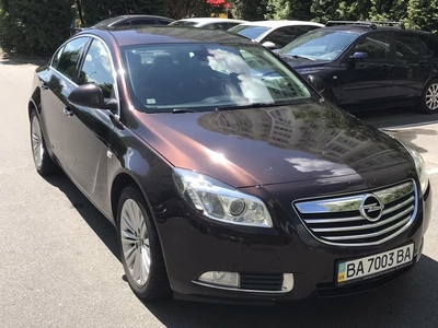 Продам Opel Insignia 1.6 LET (180 л.с.) в г. Борисполь, Киевская область 2012 года выпуска за 8 800$