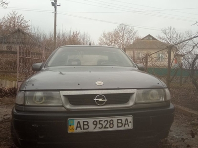 Продам Opel Vectra A GL в г. Шаргород, Винницкая область 1990 года выпуска за 1 000$