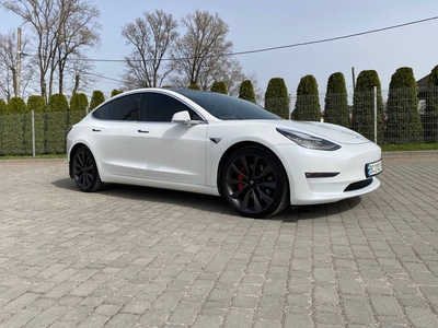 Tesla model 3 Performance 2019 рік