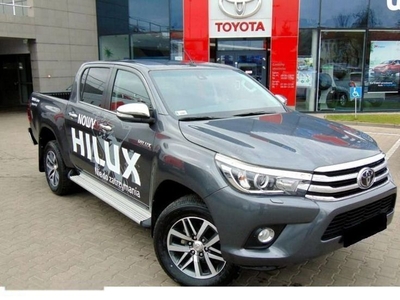 Продам Toyota Hilux, 2016