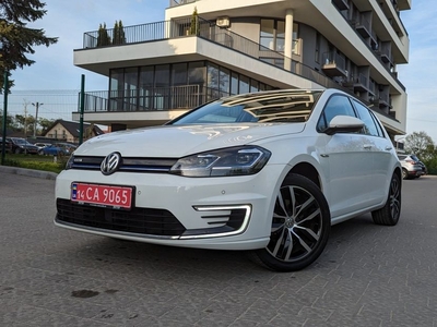 Продам Volkswagen e-Golf 36KW NAVI KLIMA NE MALOVAN в Львове 2020 года выпуска за 14 650$