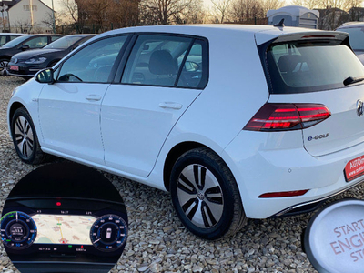 Продам Volkswagen e-Golf FULL LED,Безключовий,Камера в Львове 2020 года выпуска за 17 900$