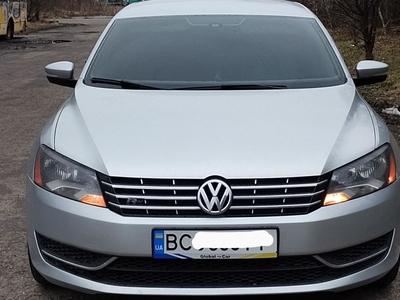 Продам Volkswagen Passat B7 в Львове 2012 года выпуска за 8 950$