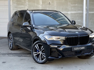 Продам BMW X7 M50i в Киеве 2019 года выпуска за дог.