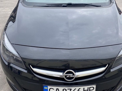 Продам Opel Astra J в г. Умань, Черкасская область 2015 года выпуска за 9 000€