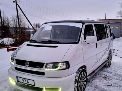 Продам Volkswagen Multivan 2.5 102л.с 75кВ в г. Ковель, Волынская область 2001 года выпуска за 2 100$