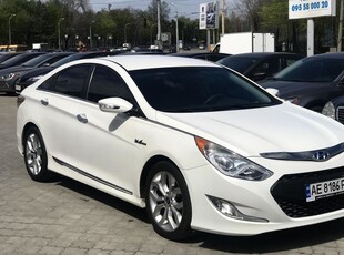 Продам Hyundai Sonata Hybrid YF в Днепре 2013 года выпуска за 10 999$