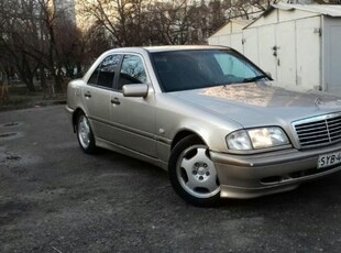 Продам Mercedes-Benz C-Класс C 180 MT (122 л.с.), 2000