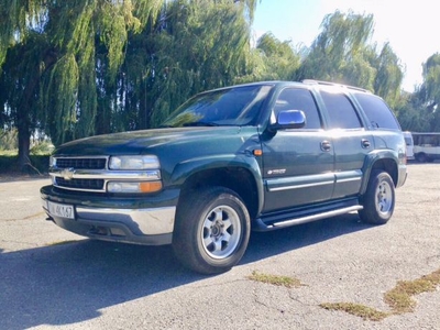 Продам Chevrolet Tahoe, 2002
