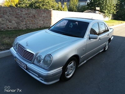 Продам Mercedes-Benz E-Класс 320 4MATIC 5G-Tronic (224 л.с.), 1999