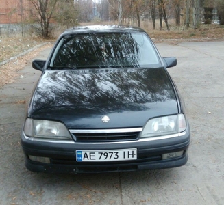 Продам Opel Omega 2.0 MT (115 л.с.), 1991