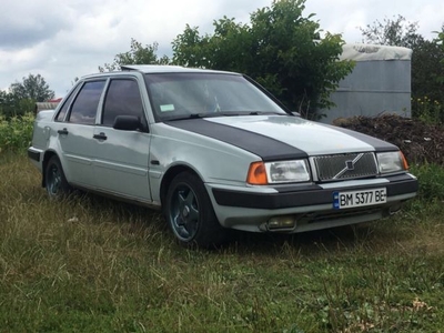 Продам Volvo 460, 1992