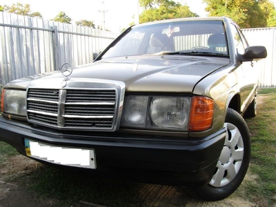 Продам Mercedes-Benz C-Класс 190 D 2.0 4MT (72 л.с.), 1987