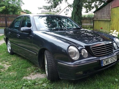 Продам Mercedes-Benz E-Класс 270 CDI 5G-Tronic (170 л.с.), 2000
