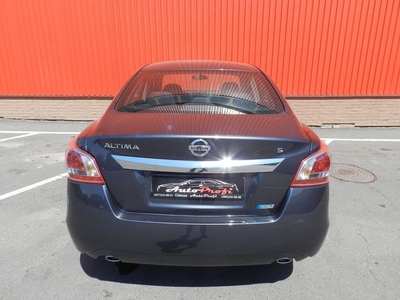 Продам Nissan Altima 2.5, 2014