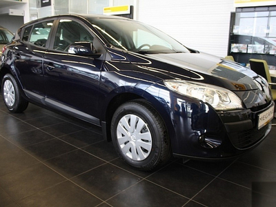 Продам Renault Megane 1.6 AT (106 л.с.), 2014