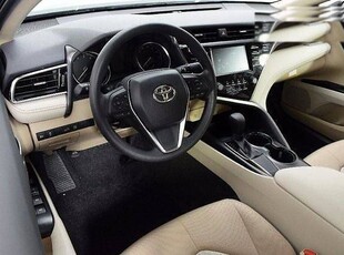Продам Toyota Camry 2.0 AT (150 л.с.), 2015