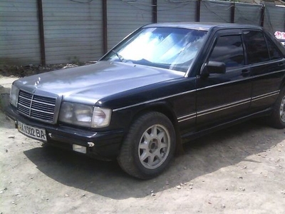 Продам Mercedes-Benz E-Класс, 1987