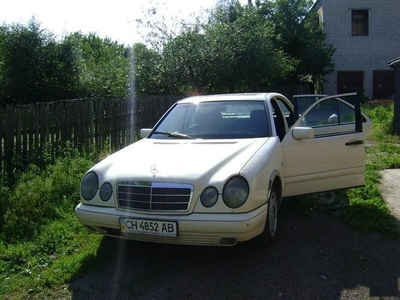 Продам Mercedes-Benz E-Класс, 1998