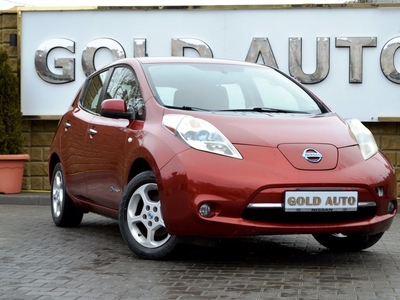 Продам Nissan Leaf в Одессе 2011 года выпуска за 5 999$